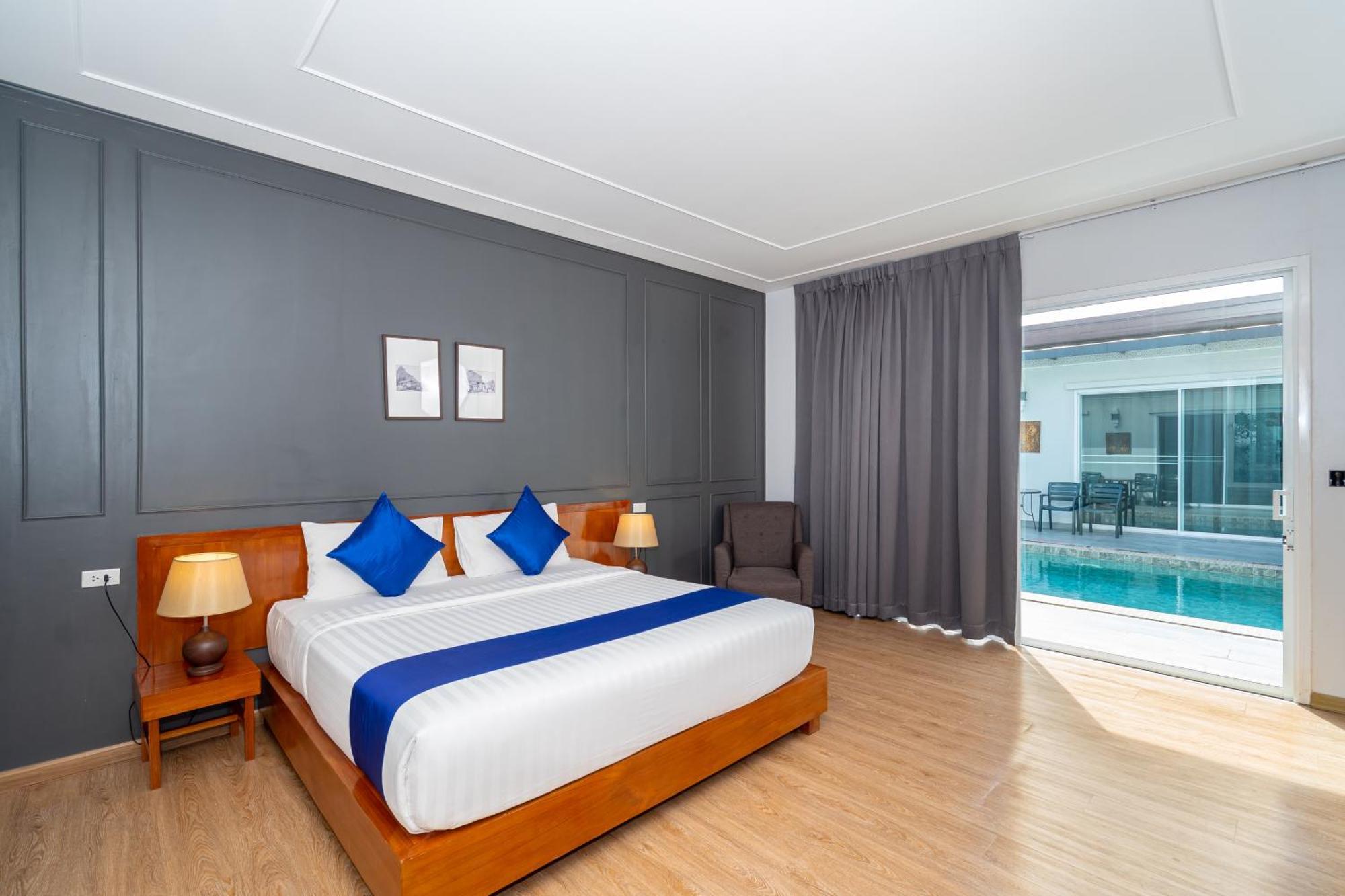 Phuket La Siesta Pool Villas & Pool Access Rooms Nai Harn Exterior photo