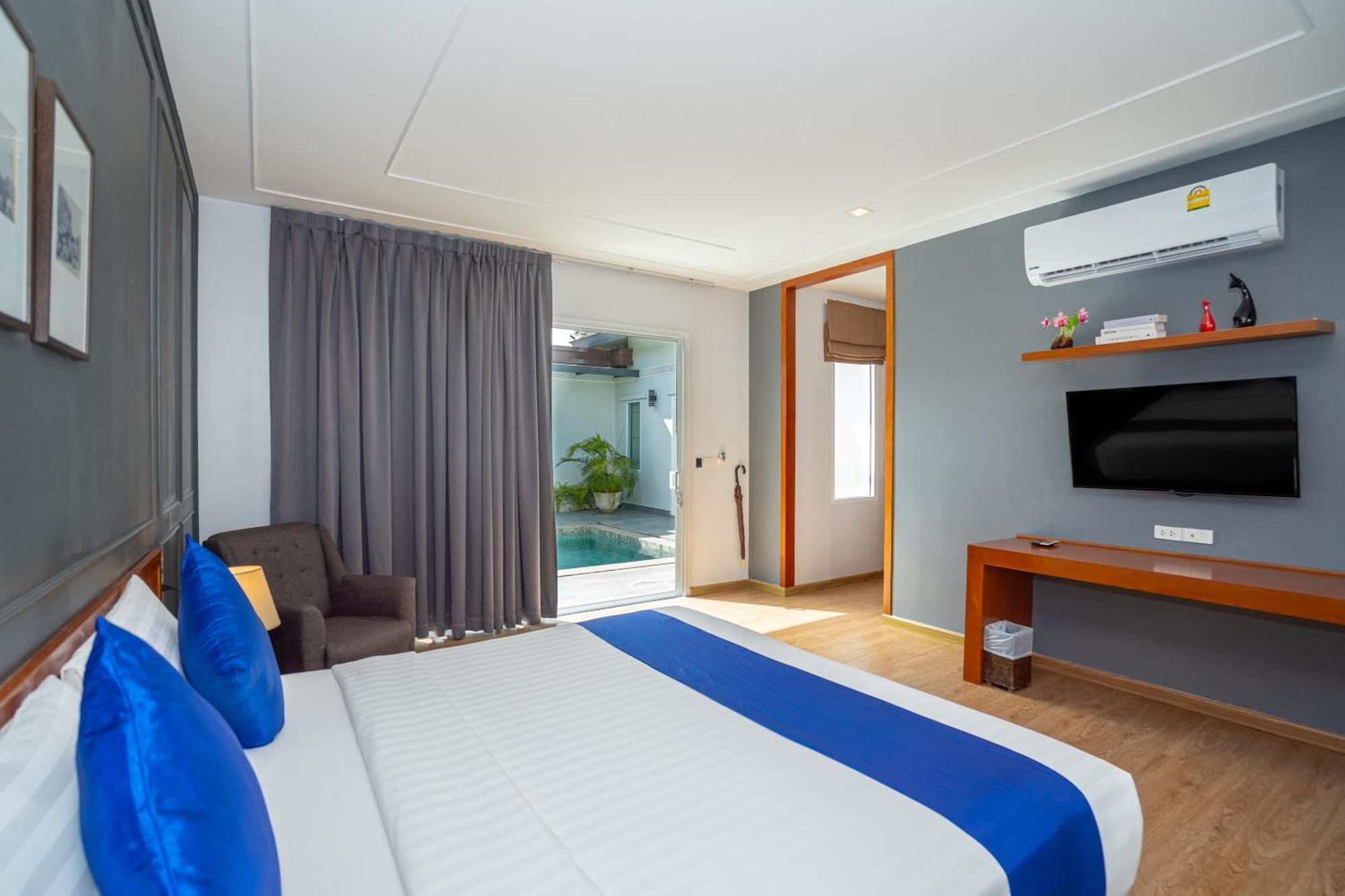 Phuket La Siesta Pool Villas & Pool Access Rooms Nai Harn Exterior photo